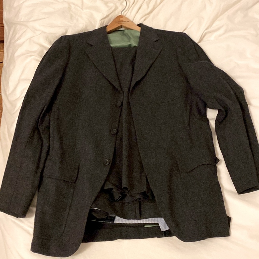 TOMMY HILFIGER 99% Virgin Wool Italian Suit Pants and Blazer 48R